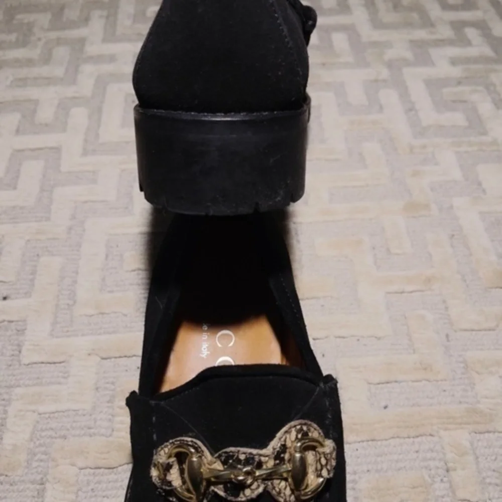 Gucci Mens Suede Horsebit Loafers